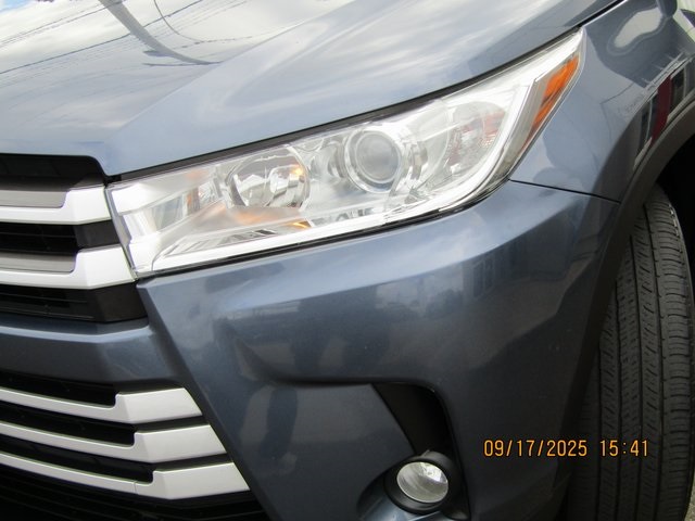 used 2019 Toyota Highlander car, priced at $22,999