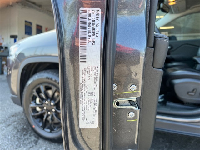 used 2023 Jeep Cherokee car, priced at $21,811