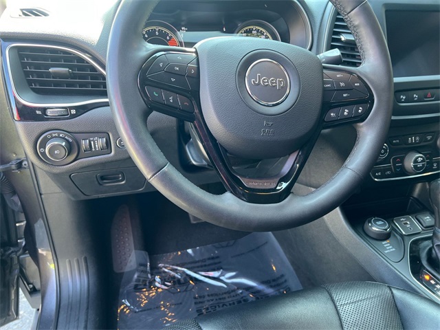 used 2023 Jeep Cherokee car, priced at $21,811
