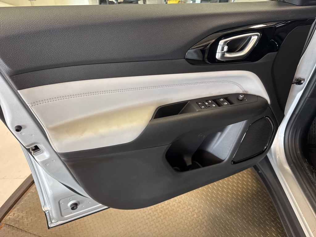 new 2025 Jeep Compass car, priced at $32,743