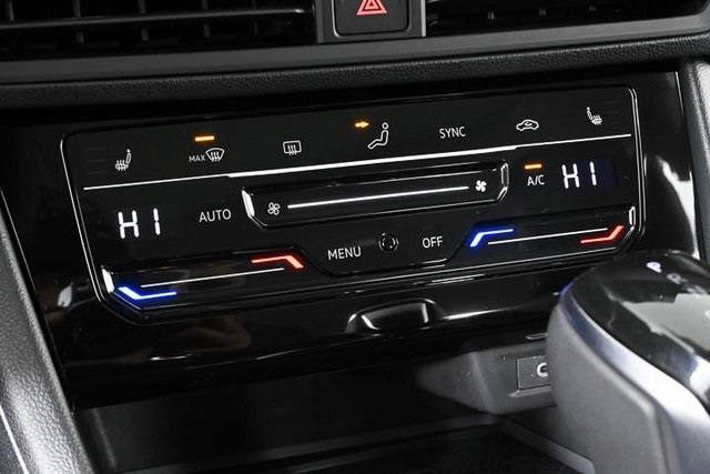 new 2025 Volkswagen Jetta car, priced at $27,654