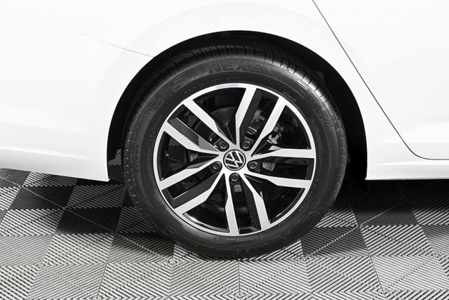 new 2025 Volkswagen Jetta car, priced at $27,654