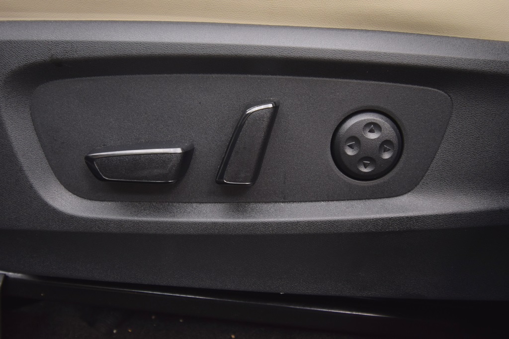 used 2025 INFINITI QX60 car, priced at $47,500