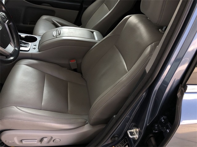 used 2018 Toyota Highlander car, priced at $24,987