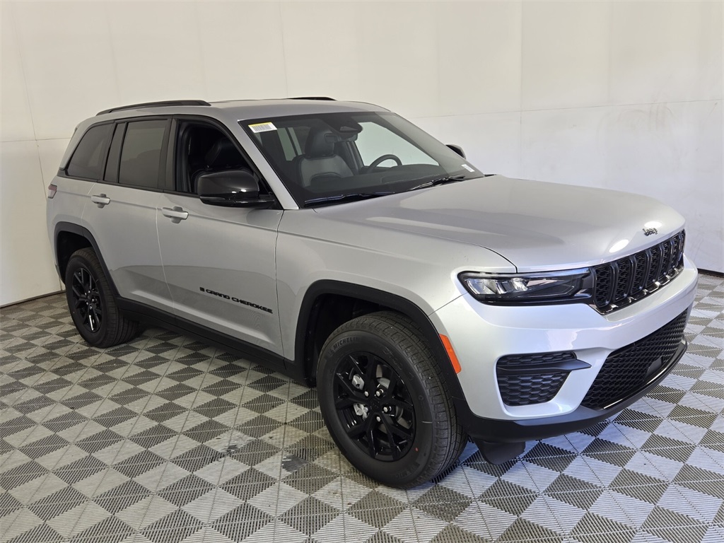 new 2025 Jeep Grand Cherokee car, priced at $36,980