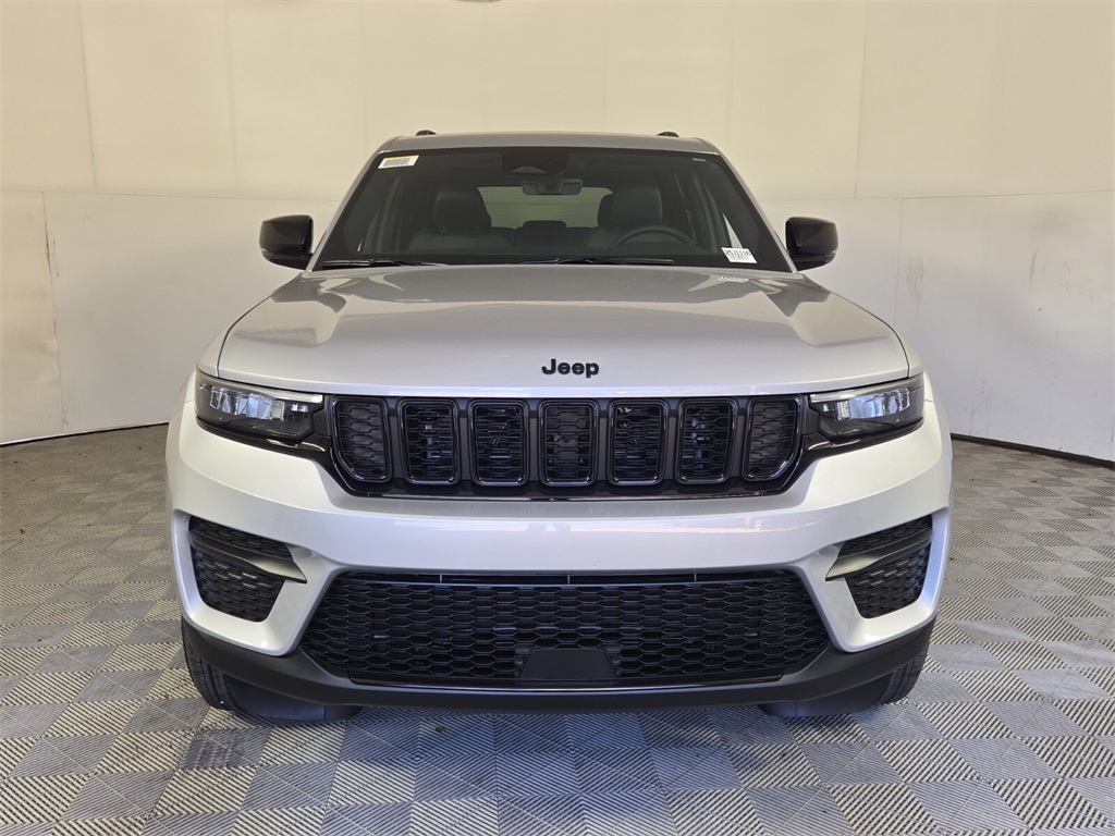 new 2025 Jeep Grand Cherokee car, priced at $36,980