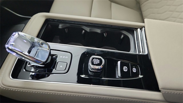 new 2026 Volvo XC90 Plug-In Hybrid car, priced at $81,875
