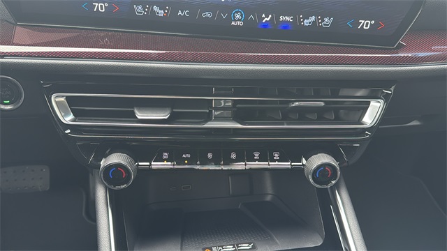 new 2026 Chevrolet Traverse car, priced at $59,720