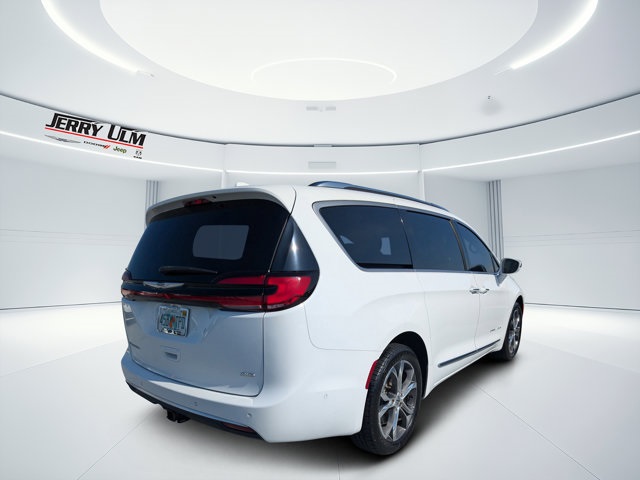 used 2022 Chrysler Pacifica car, priced at $34,479