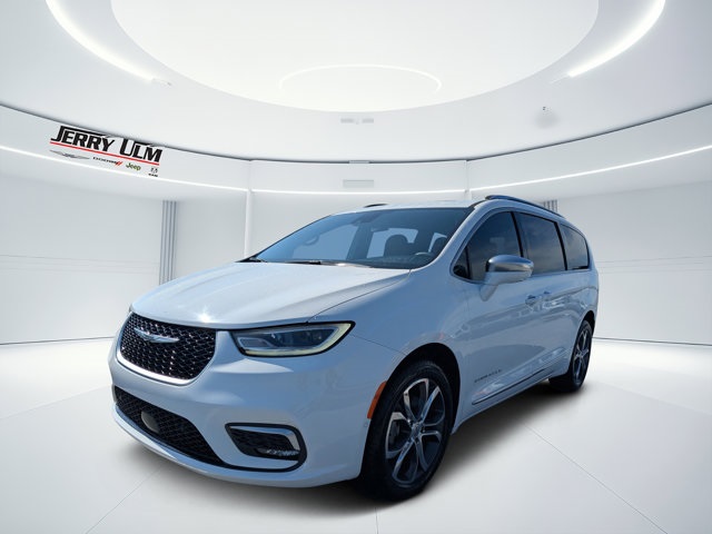 used 2022 Chrysler Pacifica car, priced at $34,479