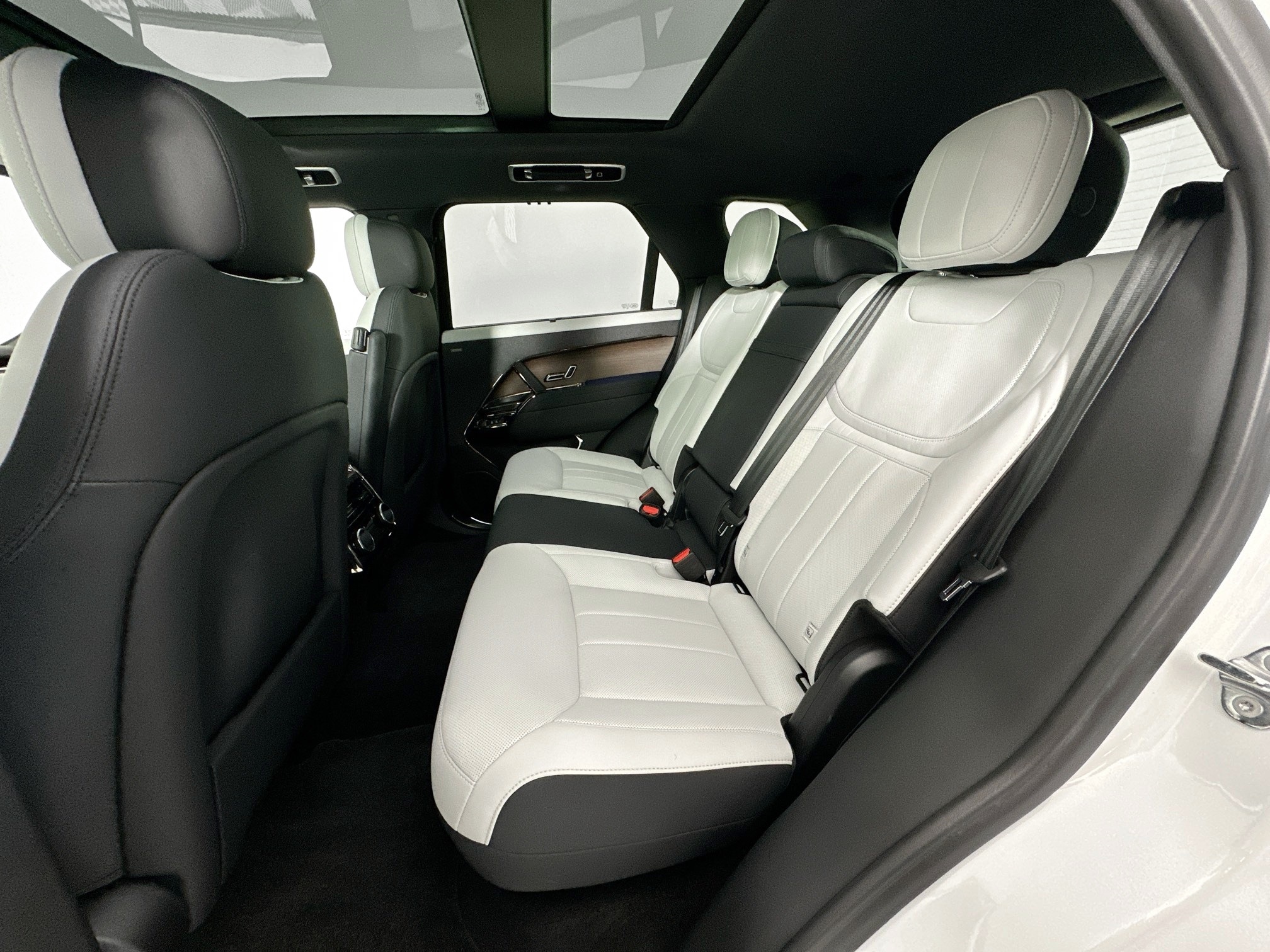used 2024 Land Rover Range Rover Sport car, priced at $87,995