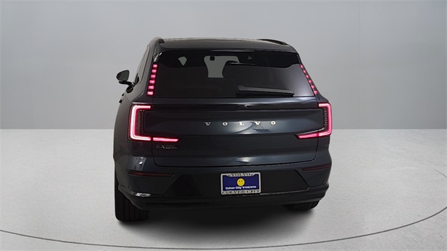 new 2025 Volvo EX90 car, priced at $89,340