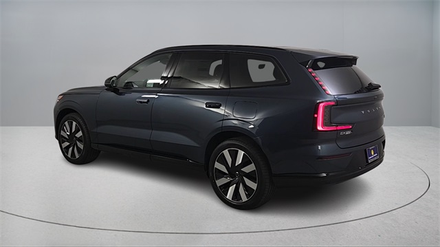 new 2025 Volvo EX90 car, priced at $89,340
