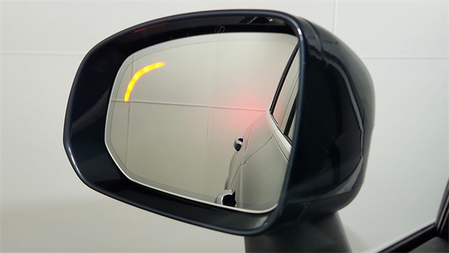 new 2025 Volvo XC90 car, priced at $69,155