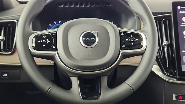 new 2025 Volvo XC90 car, priced at $69,155
