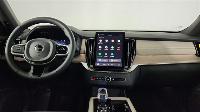 new 2025 Volvo XC90 car, priced at $69,155