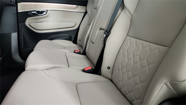 new 2025 Volvo XC90 car, priced at $69,155