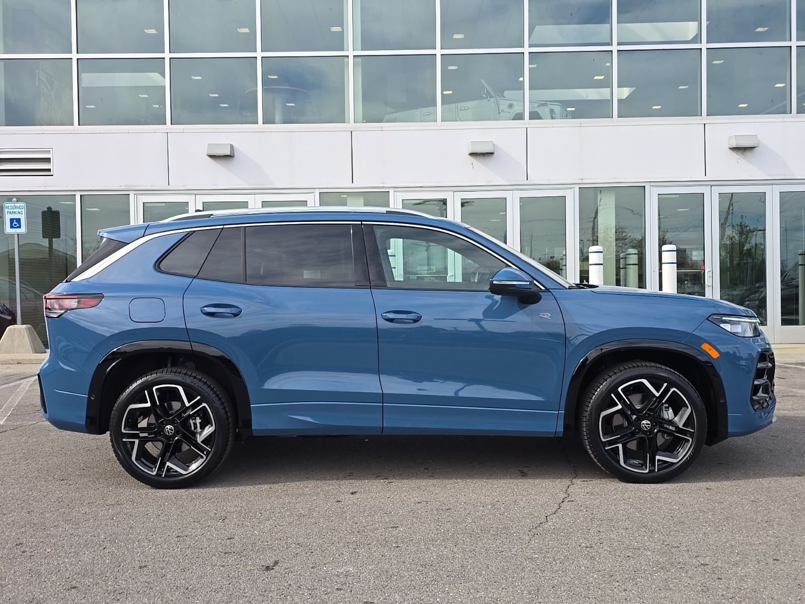 new 2026 Volkswagen Tiguan car