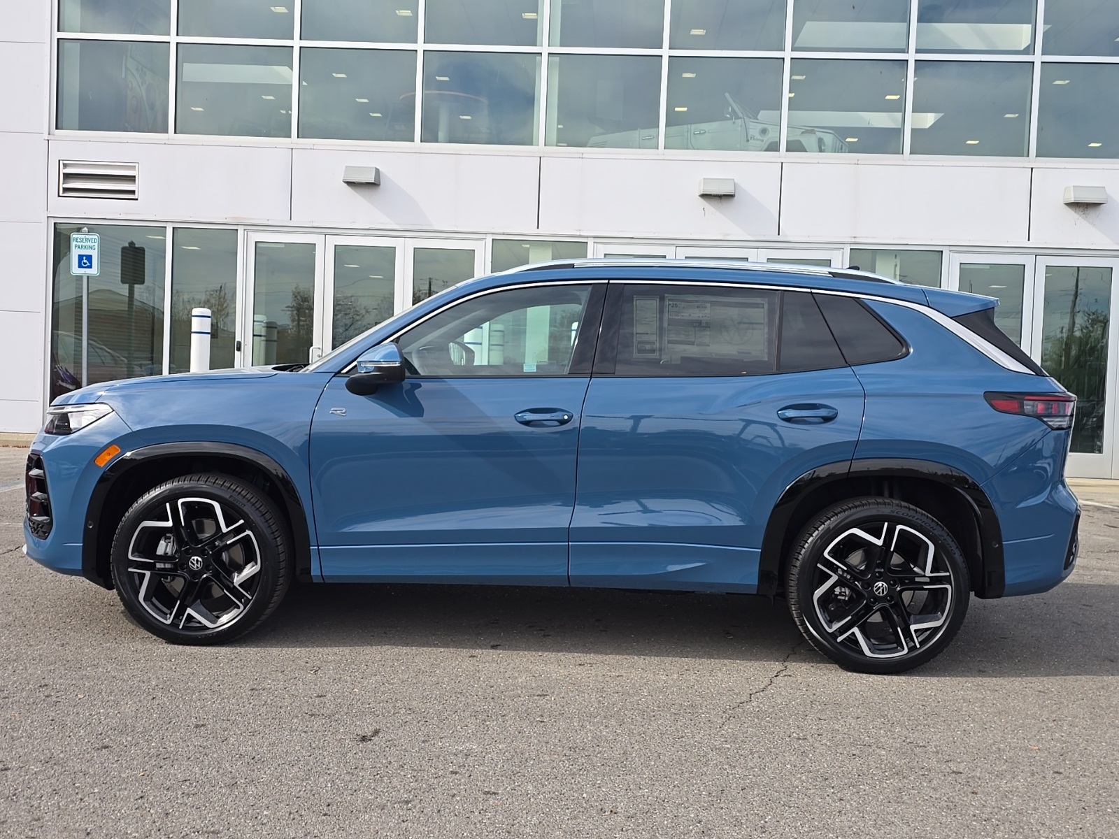 new 2026 Volkswagen Tiguan car