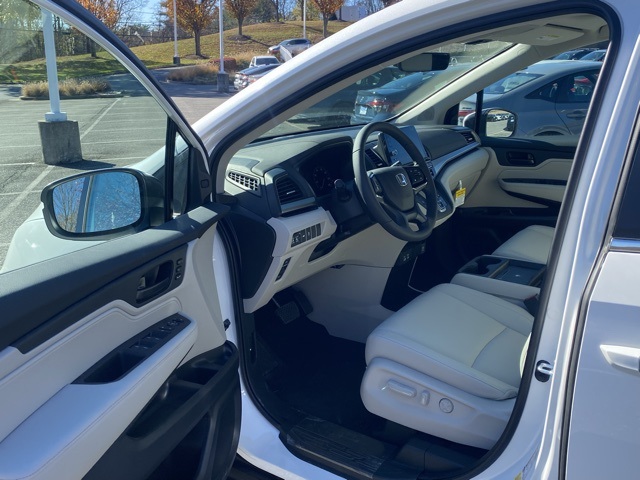 new 2026 Honda Odyssey car, priced at $43,372