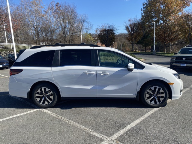 new 2026 Honda Odyssey car, priced at $43,372