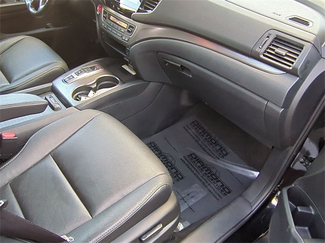 used 2022 Honda Pilot car, priced at $32,811