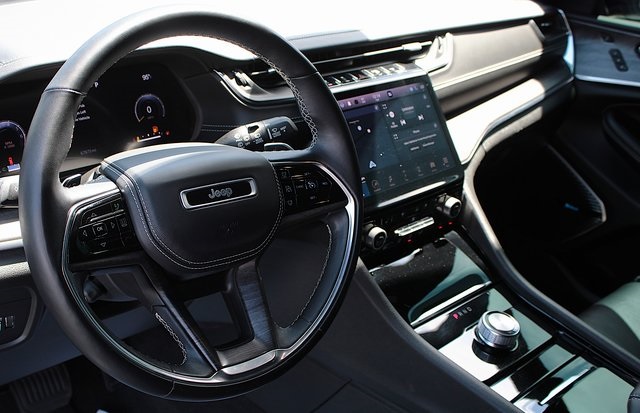 used 2022 Jeep Grand Cherokee L car, priced at $30,865