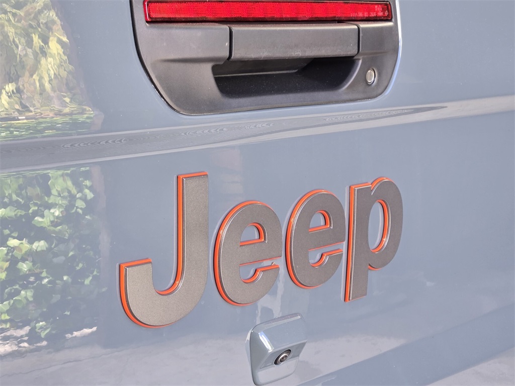 new 2025 Jeep Gladiator car, priced at $49,848