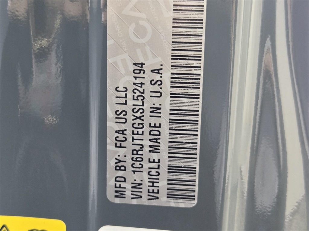 new 2025 Jeep Gladiator car, priced at $49,848