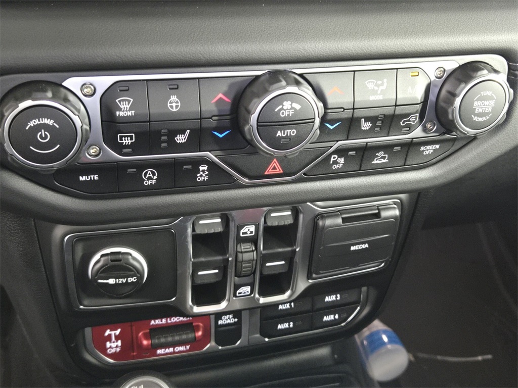 new 2025 Jeep Gladiator car, priced at $49,848