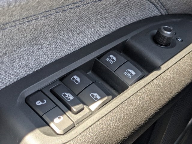 new 2025 Jeep Compass car, priced at $21,090