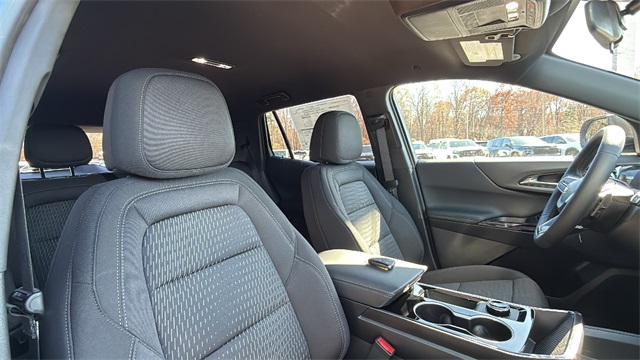 new 2026 Chevrolet Equinox car, priced at $30,820