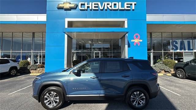 new 2026 Chevrolet Equinox car, priced at $30,820