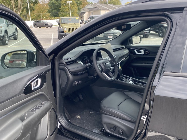 new 2026 Jeep Compass car, priced at $32,267