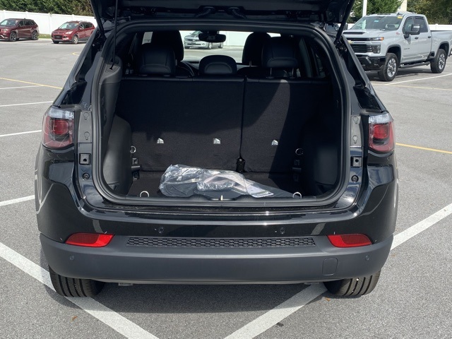 new 2026 Jeep Compass car, priced at $32,267