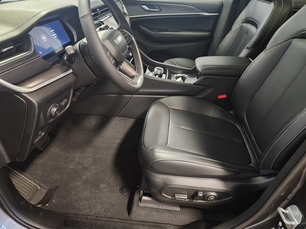 new 2025 Jeep Grand Cherokee L car, priced at $50,762