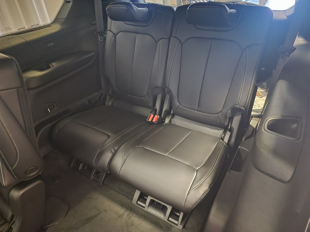 new 2025 Jeep Grand Cherokee L car, priced at $50,762
