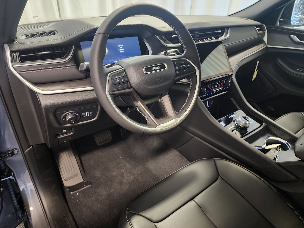 new 2025 Jeep Grand Cherokee L car, priced at $50,762