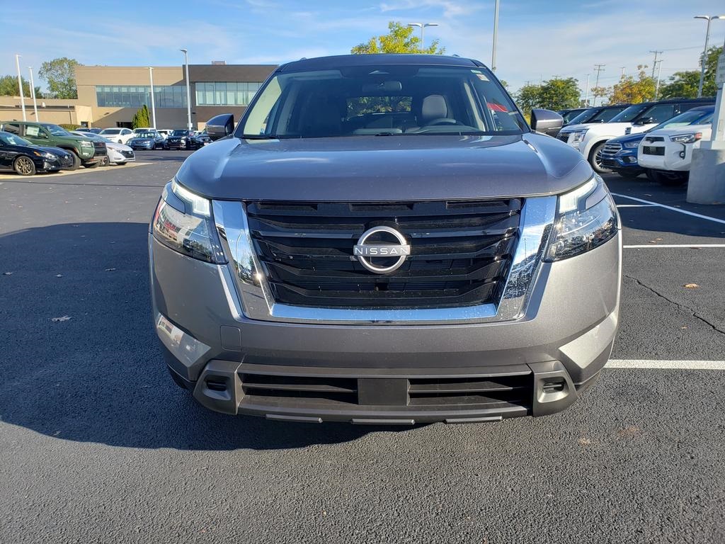 new 2025 Nissan Pathfinder car, priced at $36,408