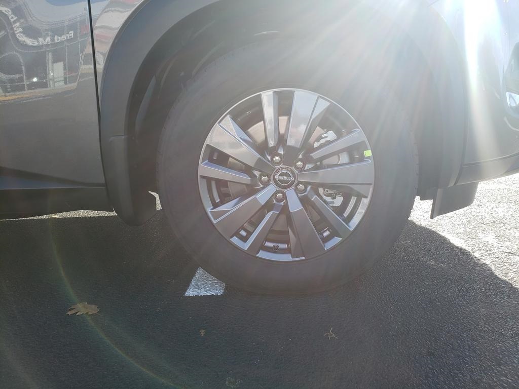 new 2025 Nissan Pathfinder car, priced at $36,408