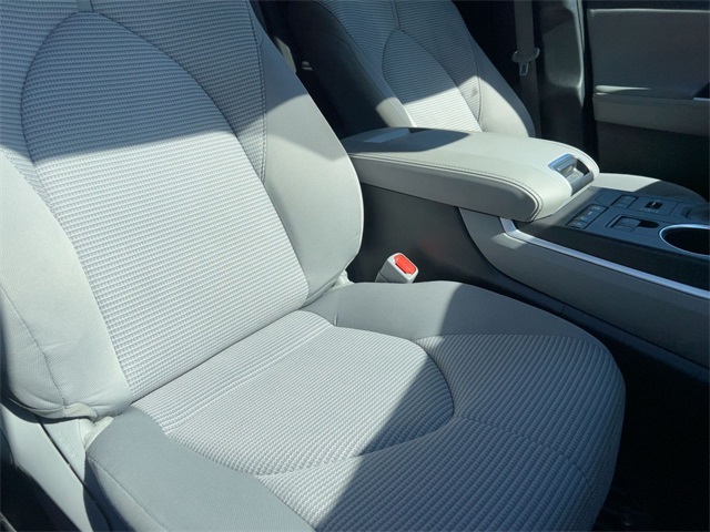 used 2022 Toyota Highlander car, priced at $29,911