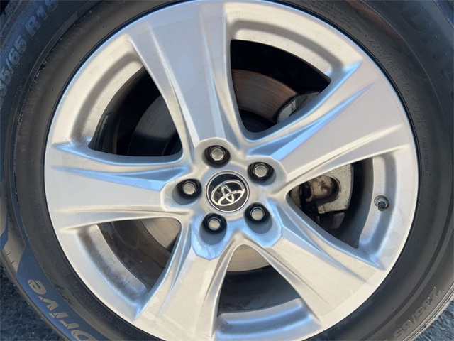 used 2022 Toyota Highlander car, priced at $29,911