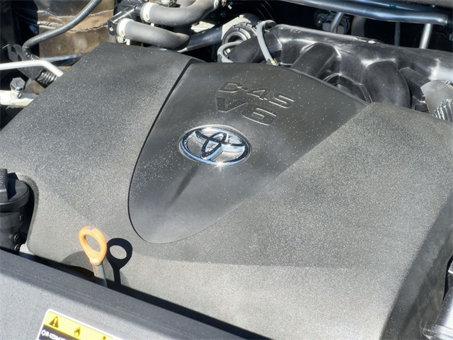 used 2022 Toyota Highlander car, priced at $29,911