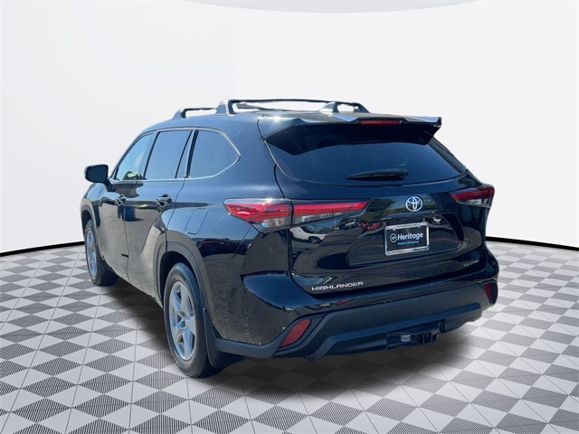 used 2022 Toyota Highlander car, priced at $29,911