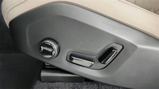 new 2026 Volvo XC90 Plug-In Hybrid car, priced at $81,875