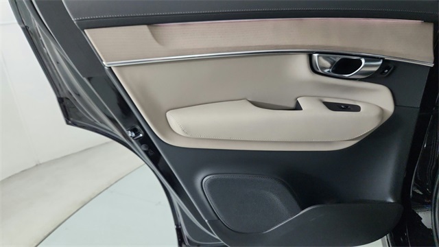 new 2026 Volvo XC90 Plug-In Hybrid car, priced at $81,875