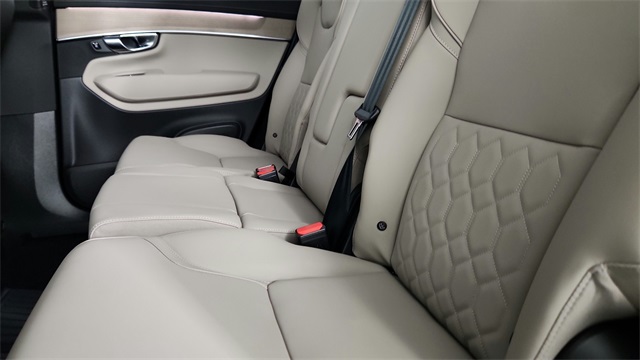 new 2026 Volvo XC90 Plug-In Hybrid car, priced at $81,875