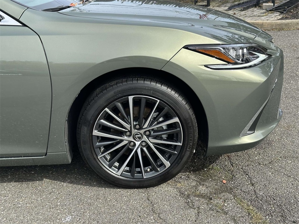 used 2025 Lexus ES car, priced at $45,495
