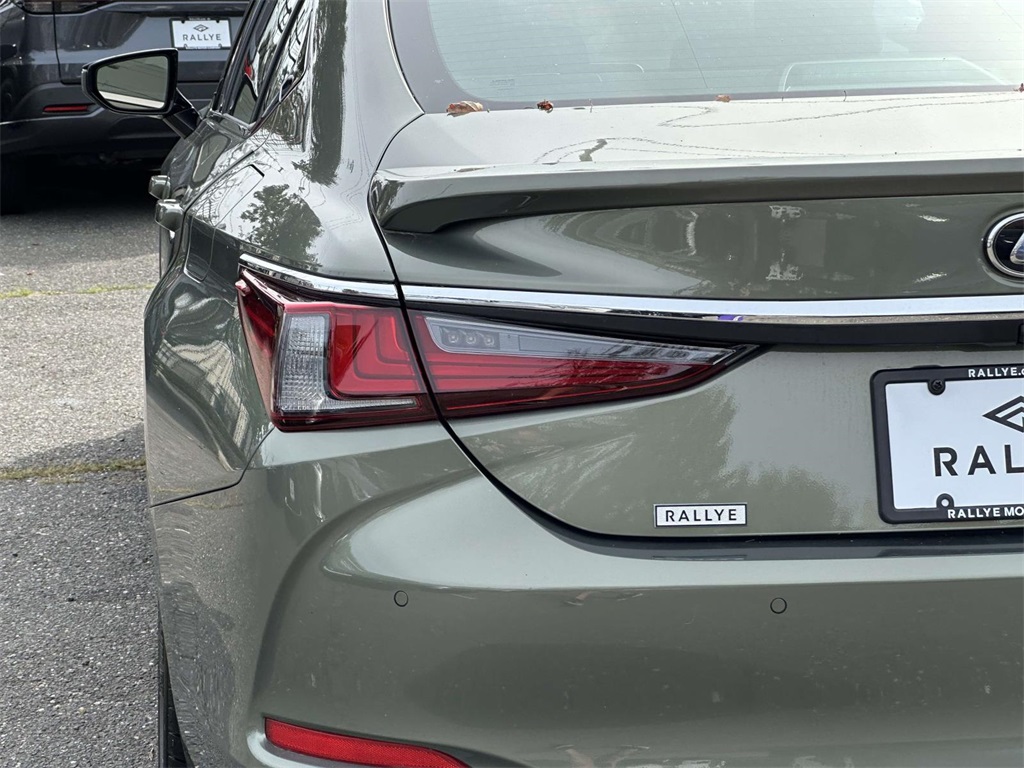 used 2025 Lexus ES car, priced at $45,495