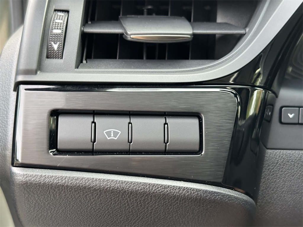 used 2025 Lexus ES car, priced at $45,495